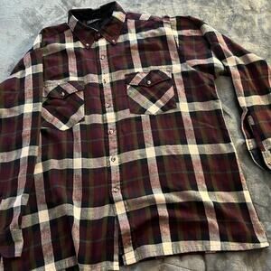 Brand New Van Heusen plaided Dress Shirt SZ XL